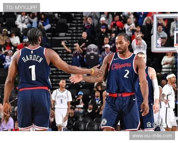 NBA最新赛季惊喜不断：巨星对决与黑马崛起盘点